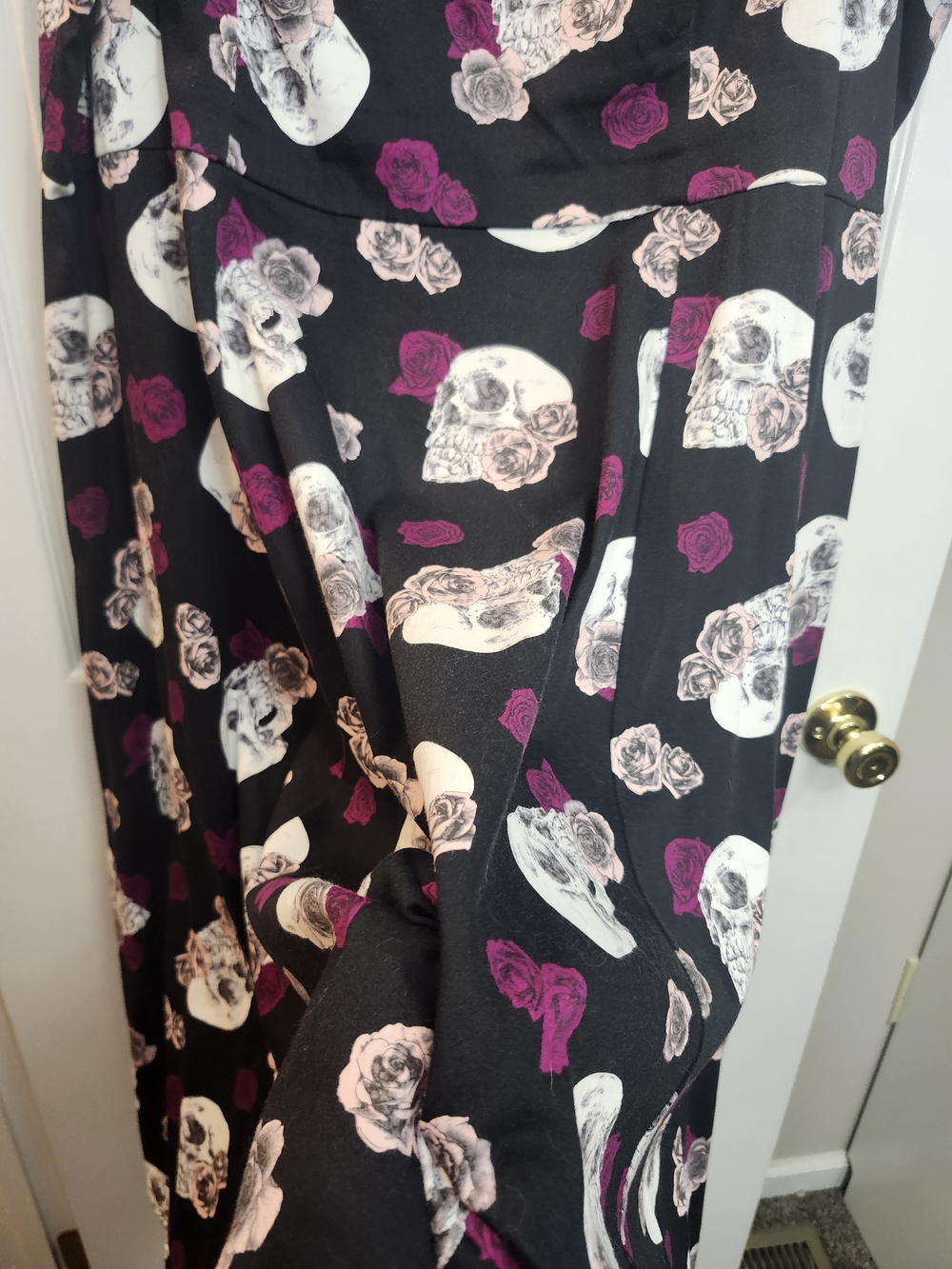 Torrid Black Midi Dress with White Skull & Pink Rose Print, Size 22 = 3X - Picture 5 of 6
